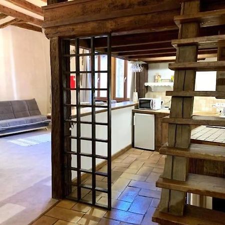 L'Atypique, Bord Du Thiou Apartment Annecy Exterior photo